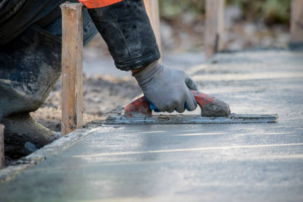 Best Concrete Removal and Replacement in Country Clu, FL